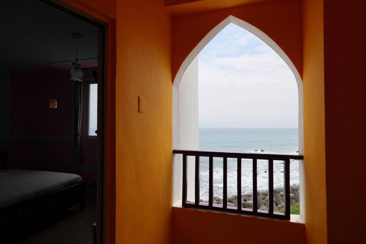 崖上民宿 Cliff House B&B Fengpin Kültér fotó
